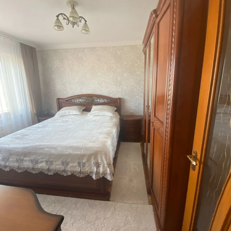 Chișinău, Sculeni, Str. Calea Ieșilor nr.13 Оренда трикімнатної квартири