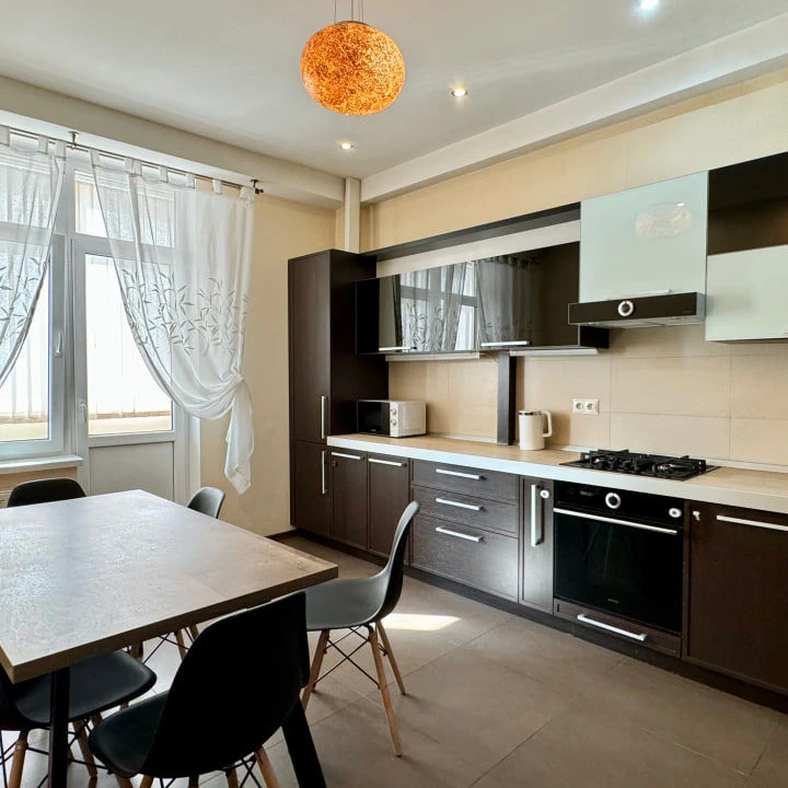 Chișinău, Ciocana, Str. Nicolae Sulac nr.4 Оренда трикімнатної квартири