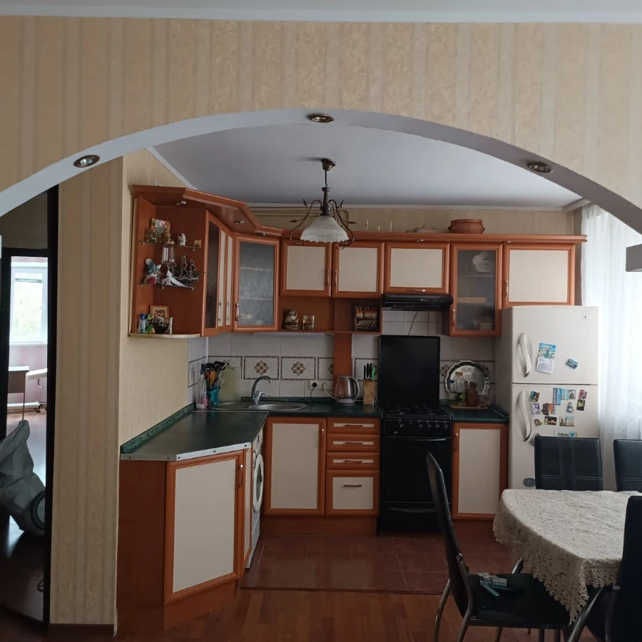 Chișinău, Botanica, Str. Independenței nr.22/3 Renting a three-room apartment