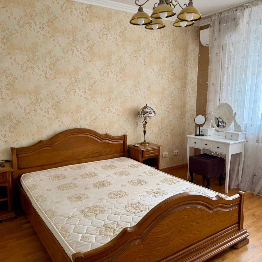 Chișinău, Botanica, Str. Varșovia nr.7 Chirie apartament cu 2 odai
