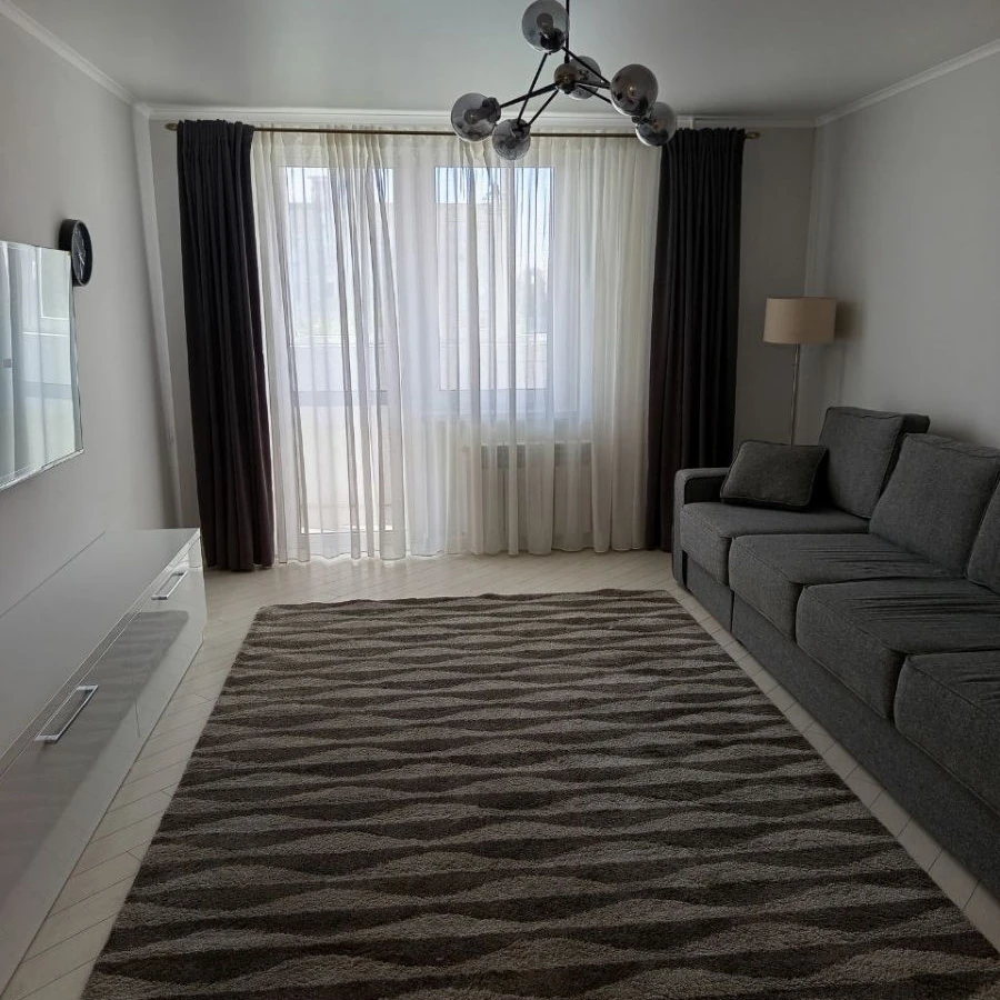 Chișinău, Botanica, Str. Sarmizegetusa nr.96 Chirie apartament cu 3 odai