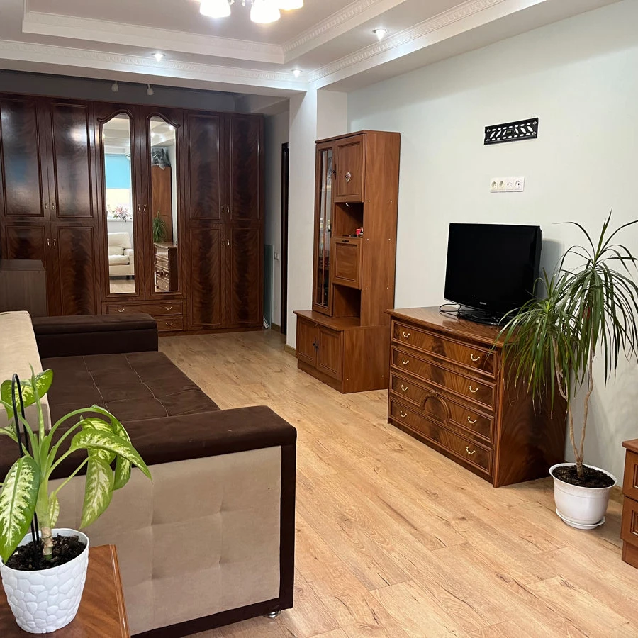 Chișinău, Centru, Str. Arheolog Ion Casian Suruceanu 1/C Renting a two-room apartment