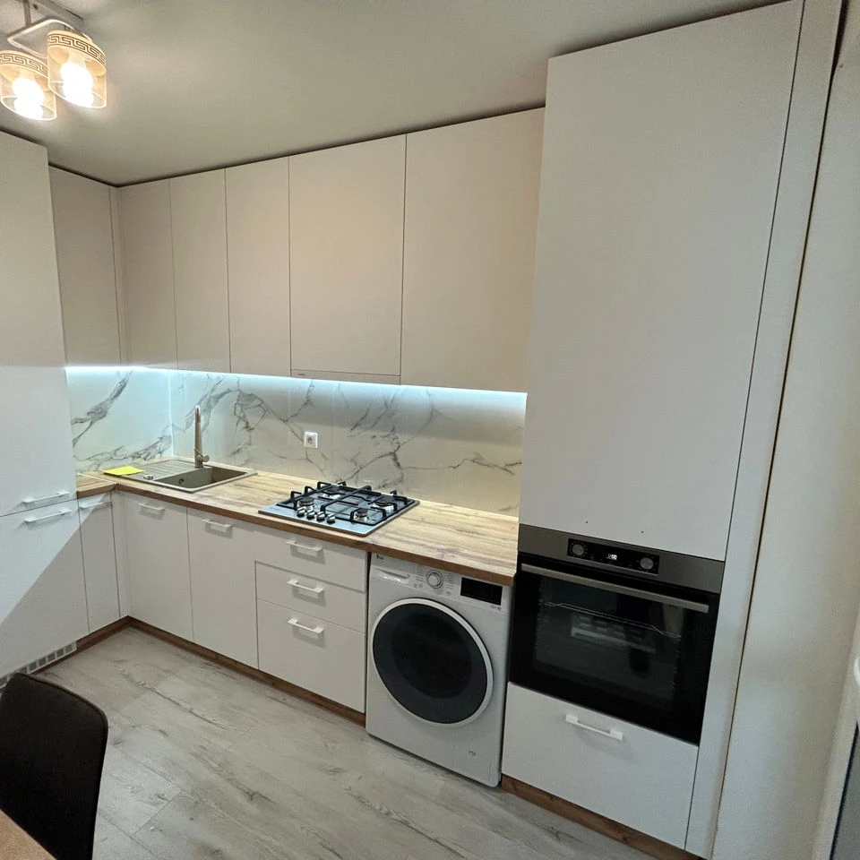 Chișinău, Riscani, Str. Pajurii nr.5 Chirie apartament cu 3 odai