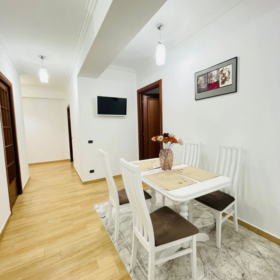 Chișinău, Centru, Str. Ciuflea 4 Renting a two-room apartment