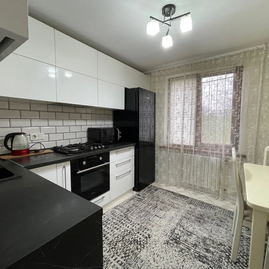 Chișinău, Riscani, Str. Andrei Doga nr.32/2 Chirie apartament cu 2 odai