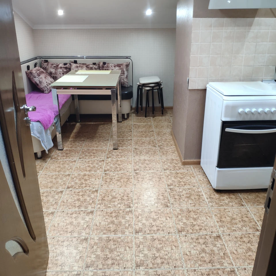 Cricova, Centru, Str. Chişinău 84 Оренда двокімнатної квартири