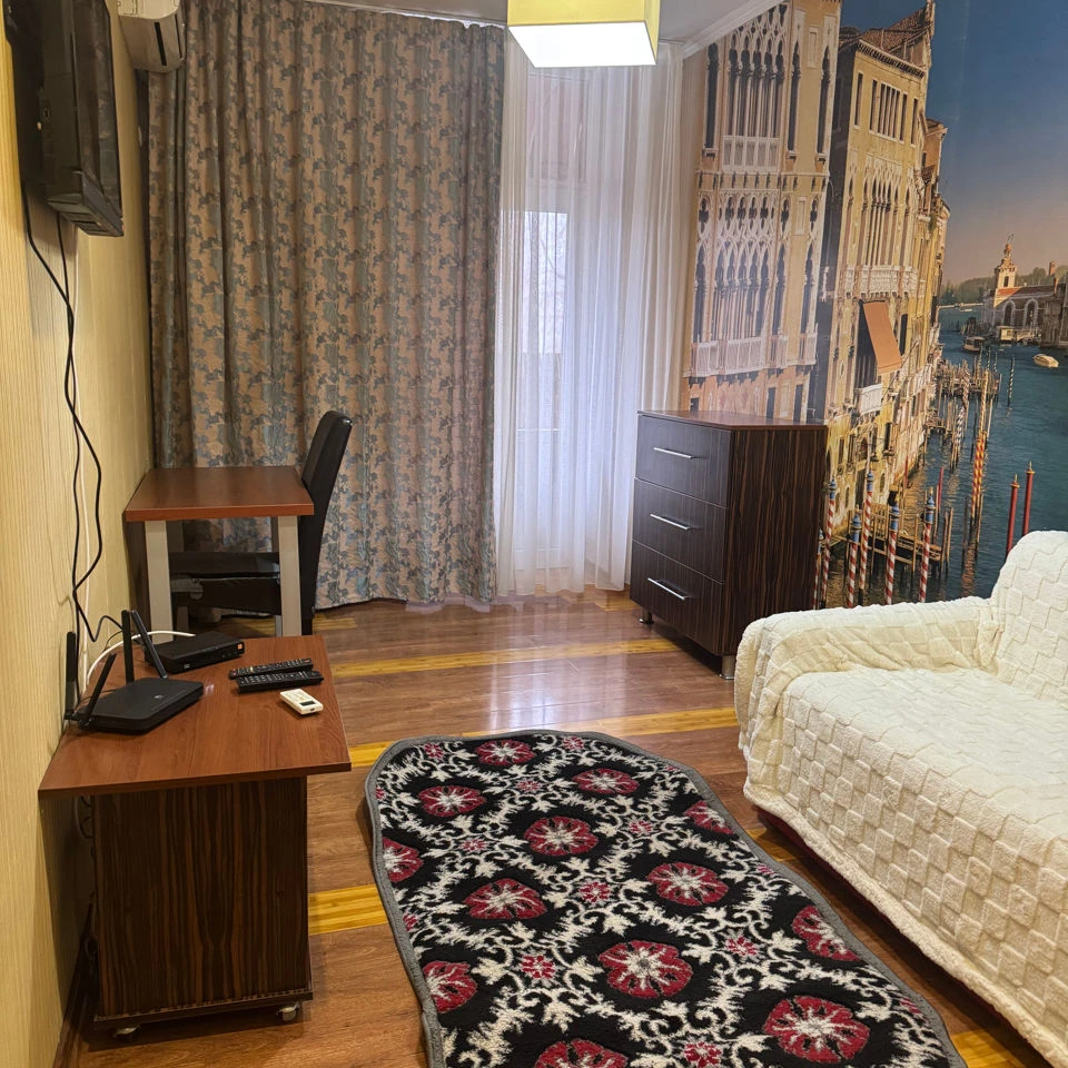 Chișinău, Centru, Str. Mitropolit Bănulescu-Bodoni 43 Аренда  двухкомнатной  квартиры