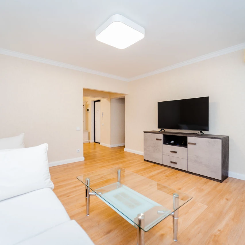 Chișinău, Centru, Bd. Ştefan cel Mare şi Sfânt 3 Chirie apartament cu 3 odai