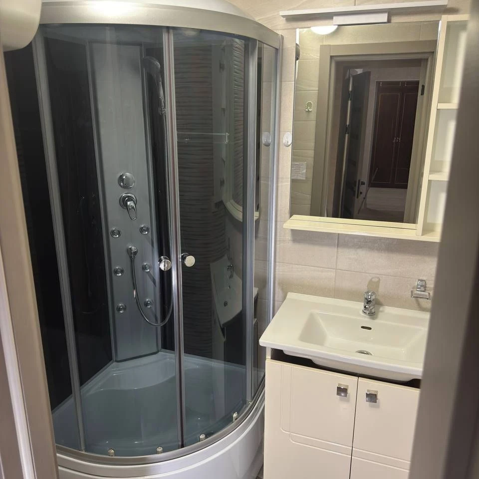 Chișinău, Botanica, ул. Плаюлуй nr.2 Chirie apartament cu 2 odai