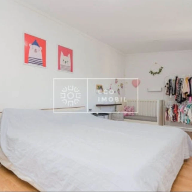 Vatra, Centru, Str. Florilor nr.6 House