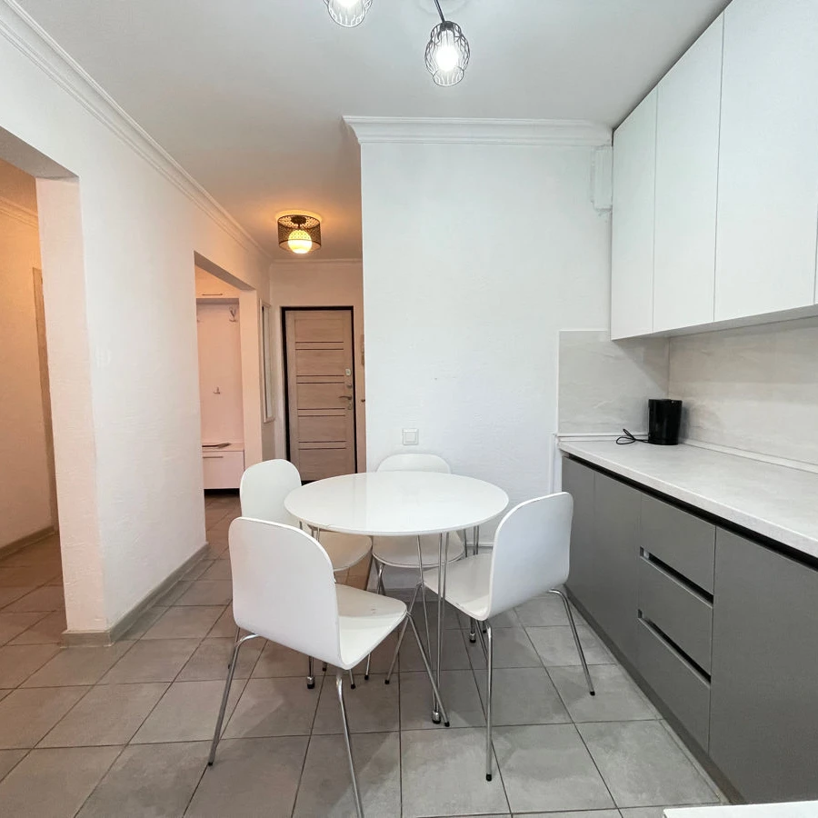 Chișinău, Centru, Bd. C. Negruzzi nr.4/2 Renting a two-room apartment