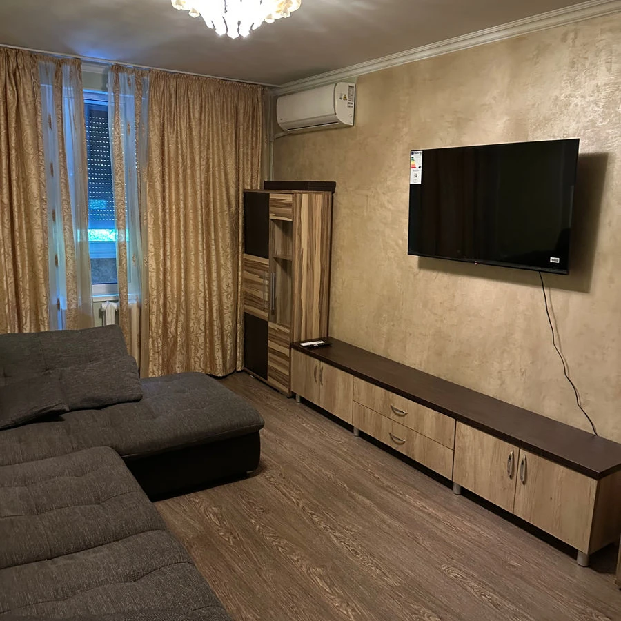 Chișinău, Botanica, Str. Independenței nr.9/1 Chirie apartament cu 2 odai
