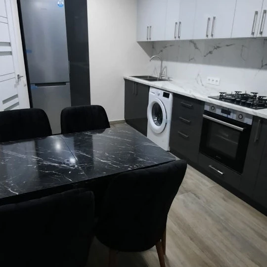 Chișinău, Centru, Str. Sprîncenoaia 3/L Оренда однокімнатної квартири